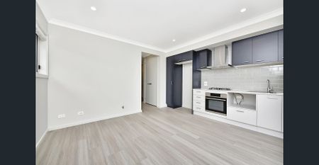 Brand new duplex boasting a low-maintenance lifestyle - Photo 4