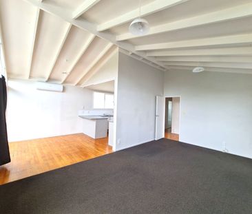 MANGERE - 3 bedroom house + 3 Brm and Office - Photo 6