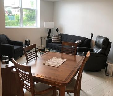 4 1/2 Rénové Avec Stationnement, électro - Photo 1