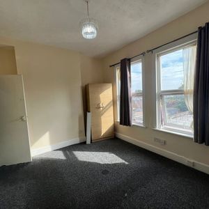 Studio Flat, Heron Mews, IG1 - Photo 2