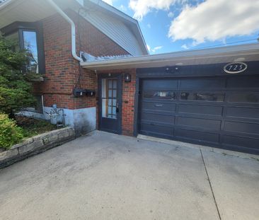 2-725 Tacoma Crescent, Kingston, ON K7M 5C5 - Photo 3