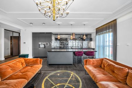 Warszawa, Wola, Grzybowska - Photo 4