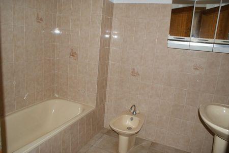 Location Appartement 4 pièces 78m² FOLELLI 20213 - Photo 5