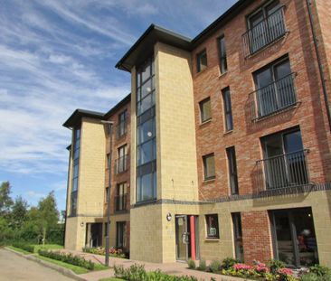 2 Bed Flat - Photo 1