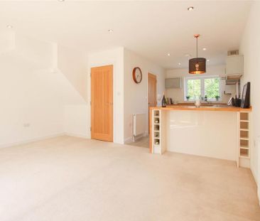 3 bedroom end of terrace house to rent - Photo 1