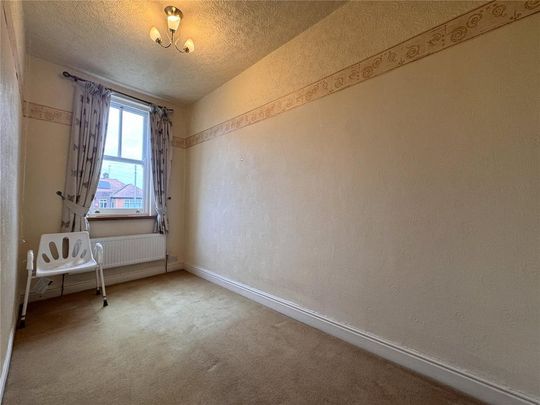 3 bedroom end of terrace house to rent - Photo 1