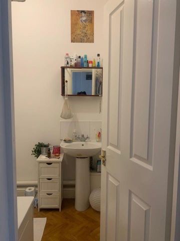 1 Bed Flat, Stoke Newington High Street, N16 - Photo 5