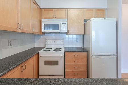 For Lease - 2121 Lakeshore Boulevard Unit# 1404, Toronto, Ontario - Photo 5