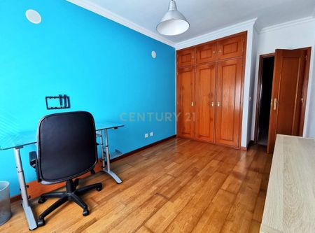 Algueirão-Mem Martins, Lisbon - Photo 5