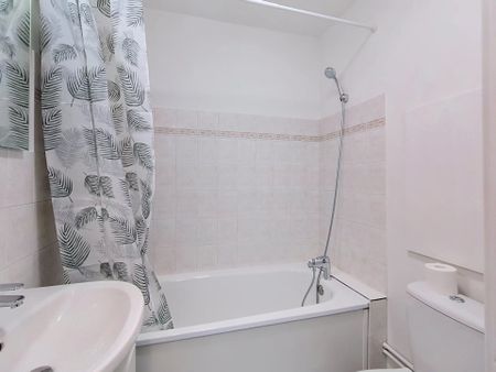 Studio rénové COMBS LA VILLE - Photo 4