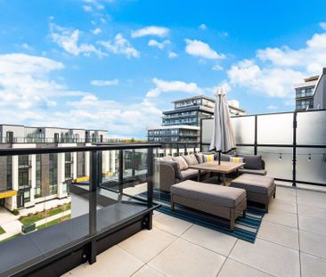 For Lease - 3020 Trailside Drive Unit# TH 132, Oakville, Ontario - Photo 3