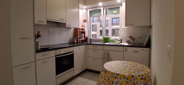 APPARTEMENT 3 PIÈCES À ZURICH - DISTRICT 7, MEUBLÉ, TEMPORAIRE - Foto 1