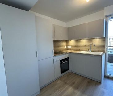 Location Appartement 3 pièces Meublé 72m² MERIGNAC 33700 - Photo 2