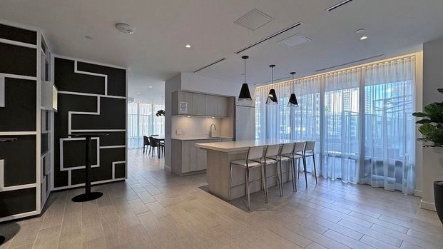 For Lease - 99 Broadway Avenue Unit# 3612, Toronto, Ontario - Photo 1