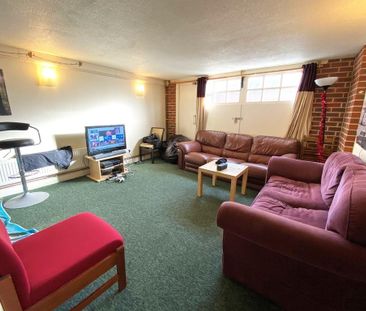 5 bedroom terraced house to rent - Photo 2