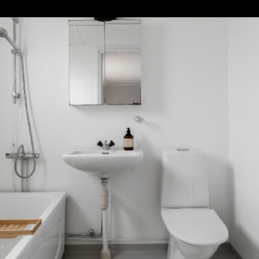 Albert Målares väg, Täby - Foto 1