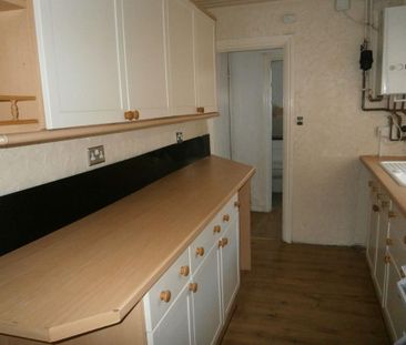 2 bedroom terraced house to rent - Photo 6