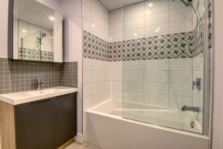 Condo for rent, Montréal (Villeray/Saint-Michel/Parc-Extension) - Photo 3