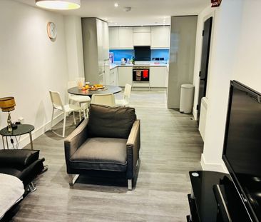 2 Bed Flat, Baldwin St, BS1 - Photo 2