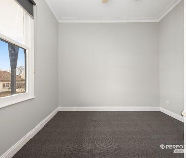 9 Cameron Street, Golden Point VIC 3350 - House For Rent | Domain - Photo 3