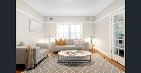 Tranquil Art Deco Living in Exclusive Kurraba Point - Photo 2