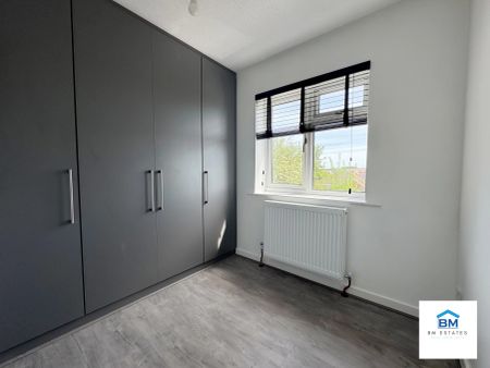 4 Bedroom Detached - Photo 5