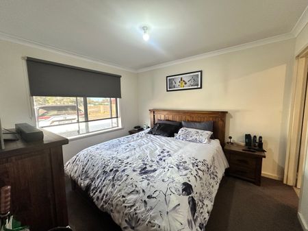 Modern Comfort & Convenience in a Prime Location - Photo 3