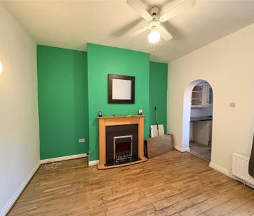 3 bedroom terraced house to rent - Photo 2