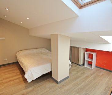 Location Appartement 2 pièces 53m² TOULON 83000 - Photo 3