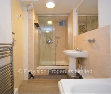 2 Bedroom Flats in Headingley - Photo 6