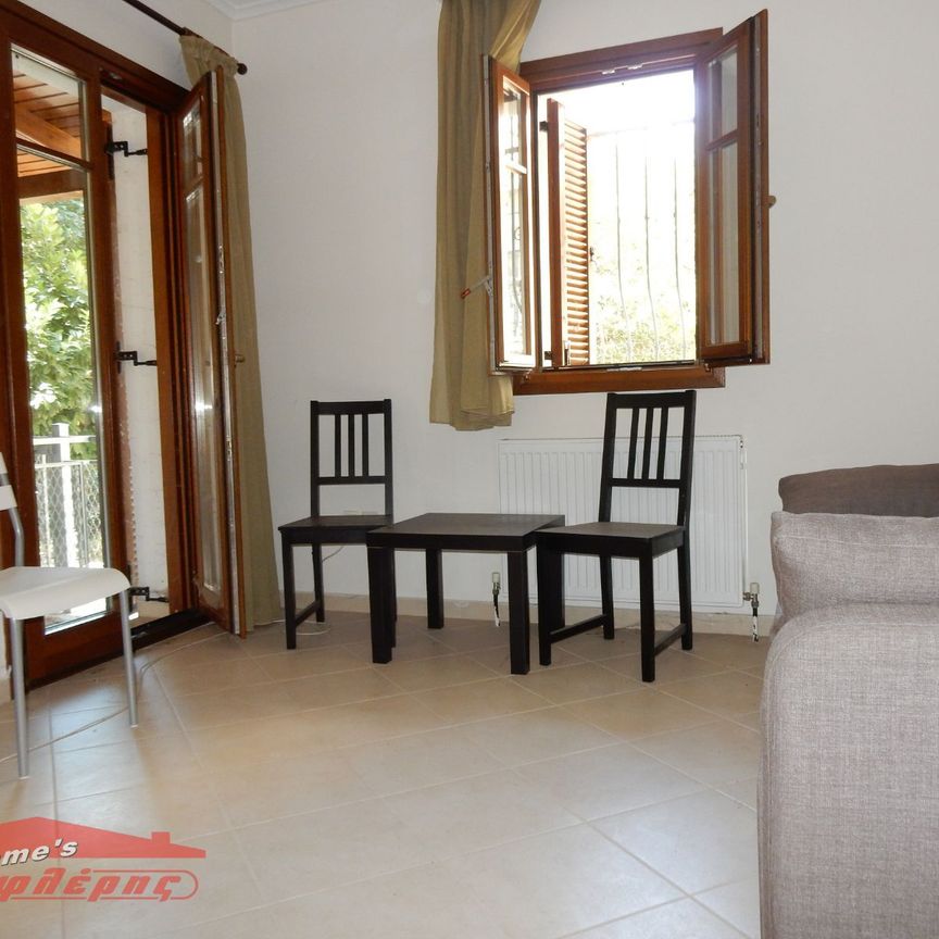 Studio/Γκαρσονιέρα για ενοικίαση Τσινάρι (Άνω Πόλη) - Φωτογραφία 1
