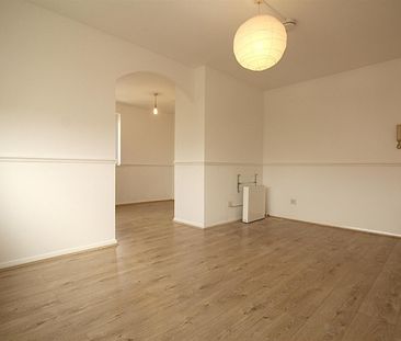 1 Bedroom Flat - Studio To Let - Photo 2