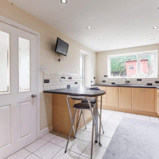 Scotts Green Close, Dudley - Photo 1