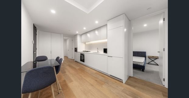 Best Living in the Heart of Box Hill - Photo 1