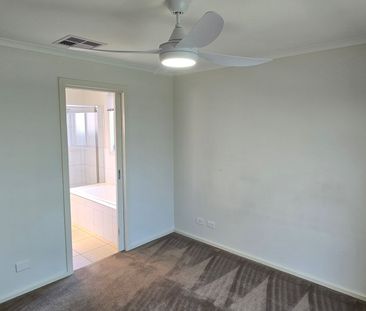 Modern Home With Three Bedrooms - Photo 2