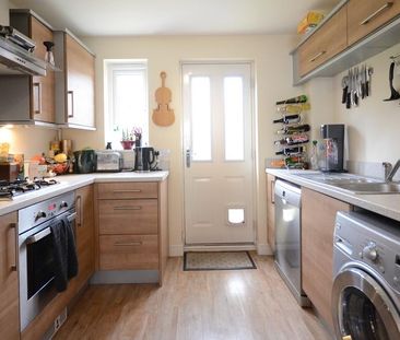 3 bedroom terraced house to rent - Photo 5