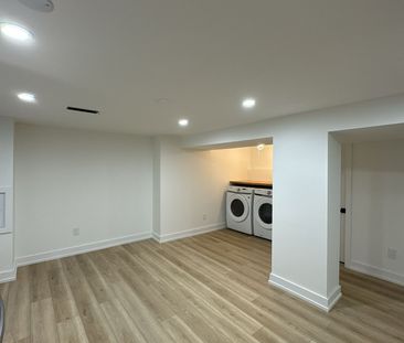 For Lease - 293 E 17th Street, Hamilton, Ontario - Photo 4