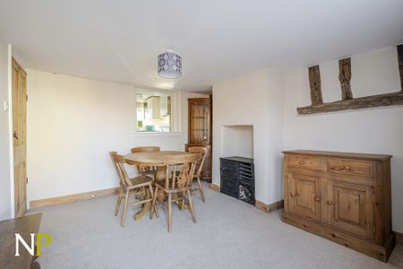 2 bedroom terraced house to rent - Photo 2