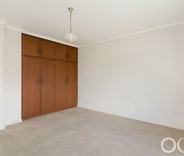 Open the Door To Stylish Townhouse Living in a Prime Adelaide Location - Photo 6