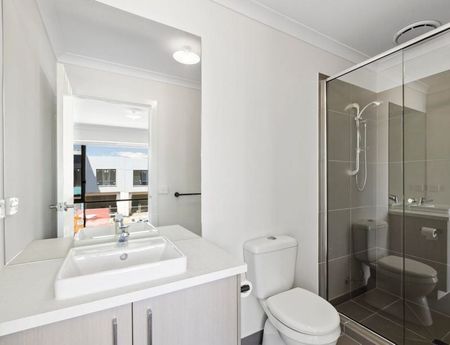 Modern Townhouse in Fraser Rise - Photo 4