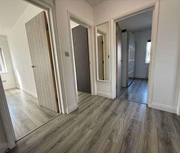 East Lodge, Holly Park Gardens, Finchley, Finchley, N3 - Photo 5