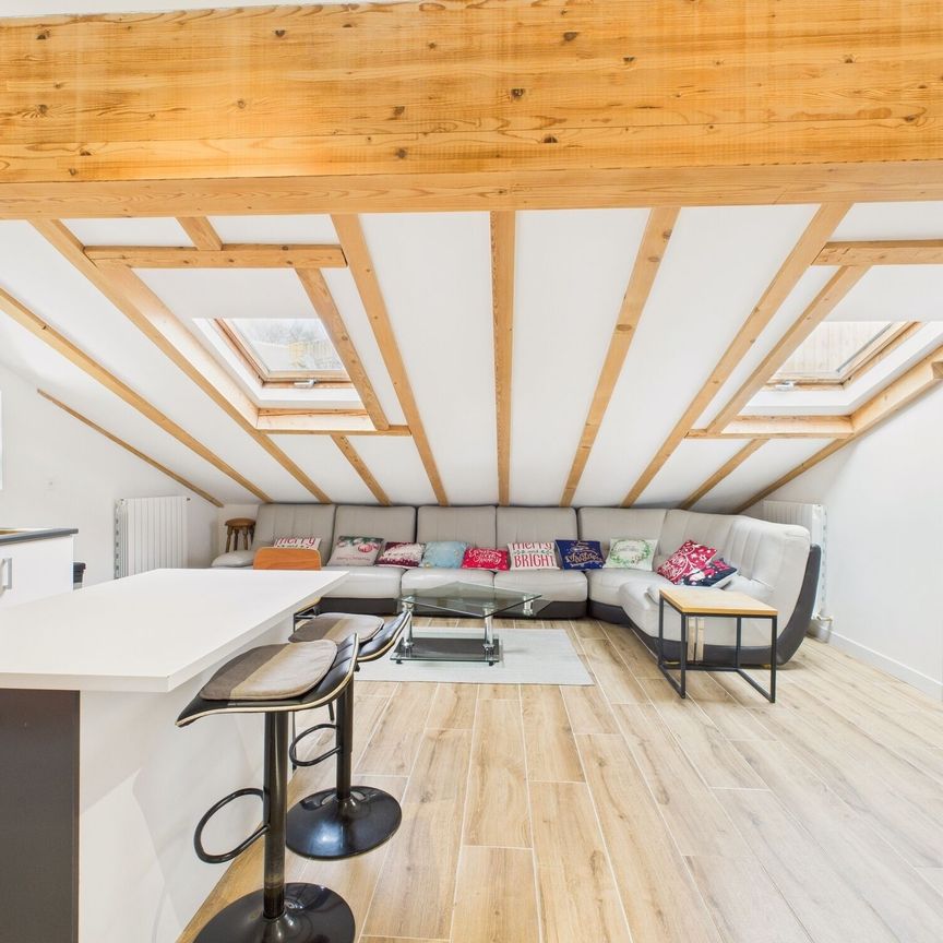 Appartement 3.5 pièces rénové avec charme à Crassier - Foto 1