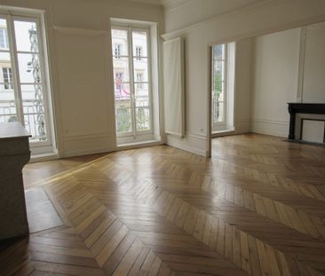 F4 DE 119 m² - impasse de la Cloche CHALON SUR SAONE. - Photo 4