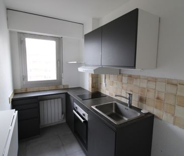 Location Appartement 2 pièces 45m² HYERES 83400 - Photo 6