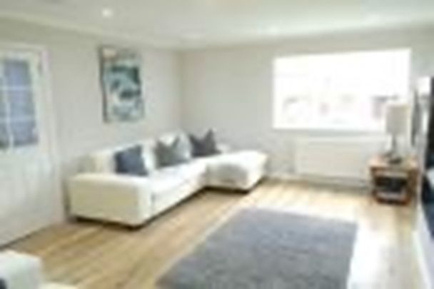 3 Bed Detached House, Orrok Park, EH16 - Photo 1