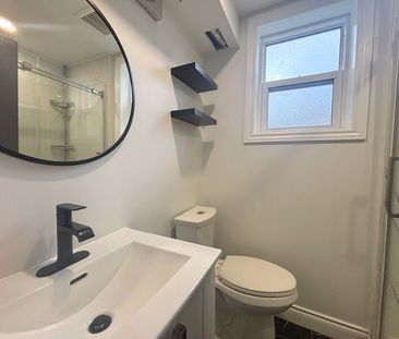 $1,899 / 2 br / 1 ba / 115 Green rd Unit 2 - Photo 2