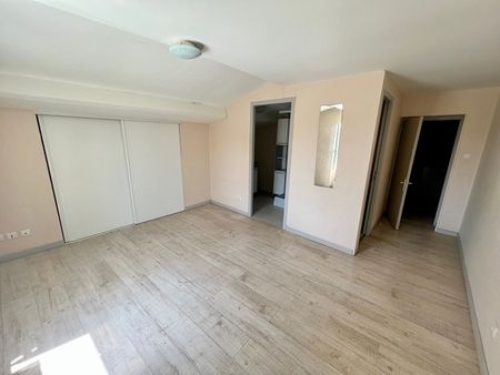 Location appartement 2 pièces, 36.00m², Saint-Juéry - Photo 5