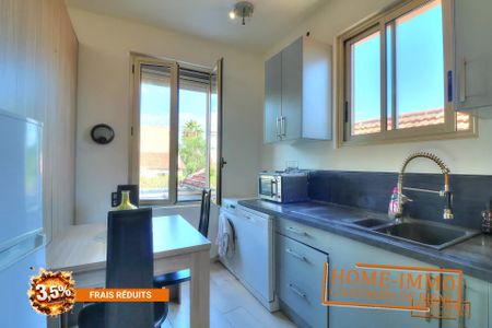 À louer – Studio avec mezzanine et parking – Golfe-Juan (220 avenue de la Liberté) - Photo 5