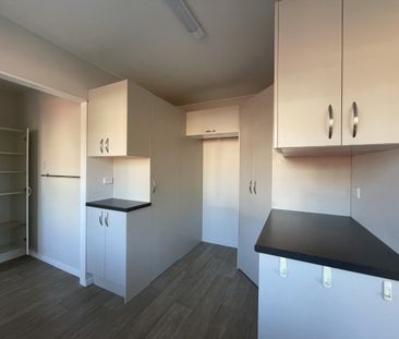 Sunny Karori Townhouse - Photo 3