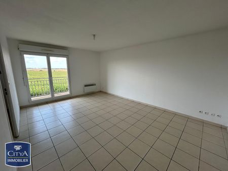Location Appartement 3 pièces 64m² ST JUST EN CHAUSSEE 60130 - Photo 2
